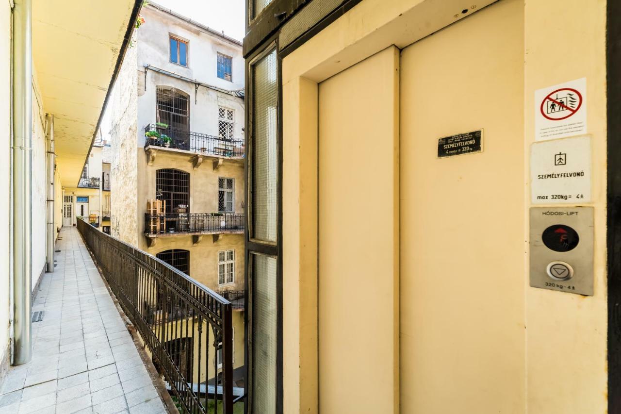 Bpr Little Attractico Apartment Budapest Exteriör bild