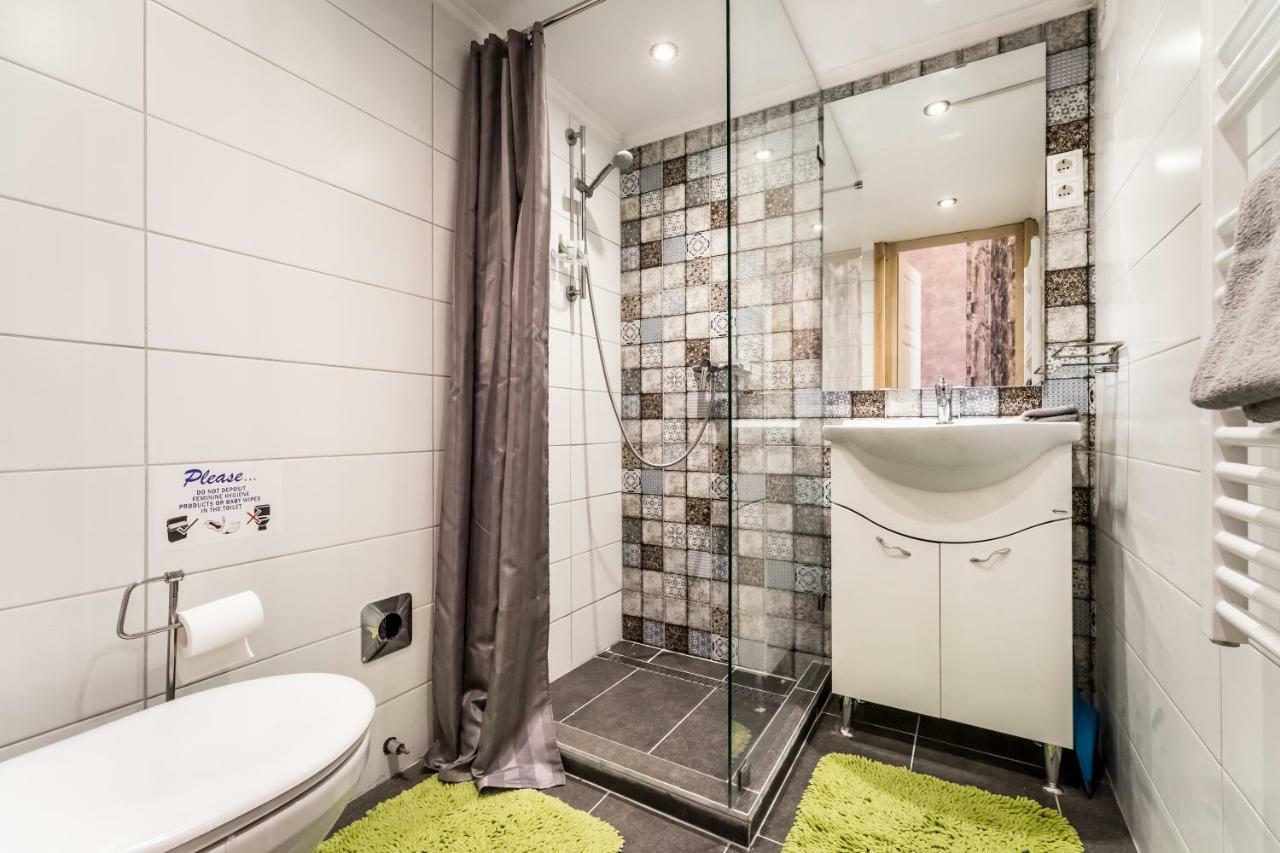 Bpr Little Attractico Apartment Budapest Exteriör bild
